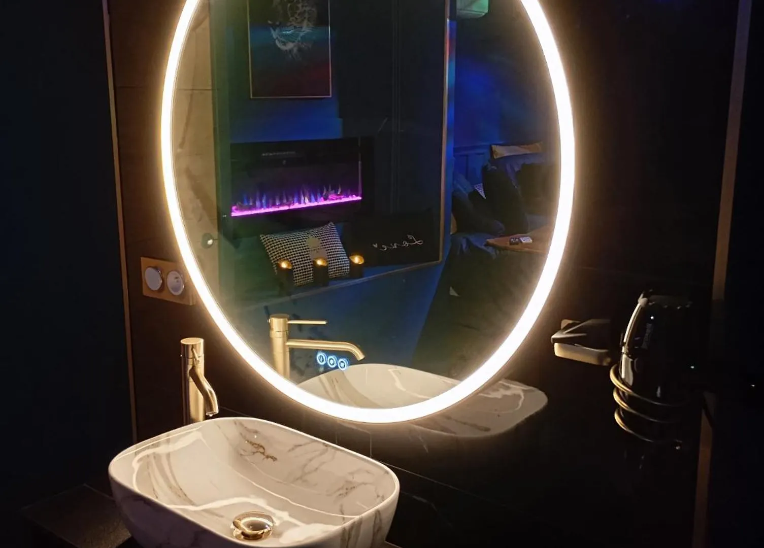 Ma Petite Chambre Parisienne Pleugueneuc Apartmán